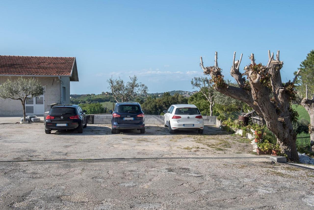 A11 - Varano, Delizioso Trilocale Con Giardino อังโกนา ภายนอก รูปภาพ