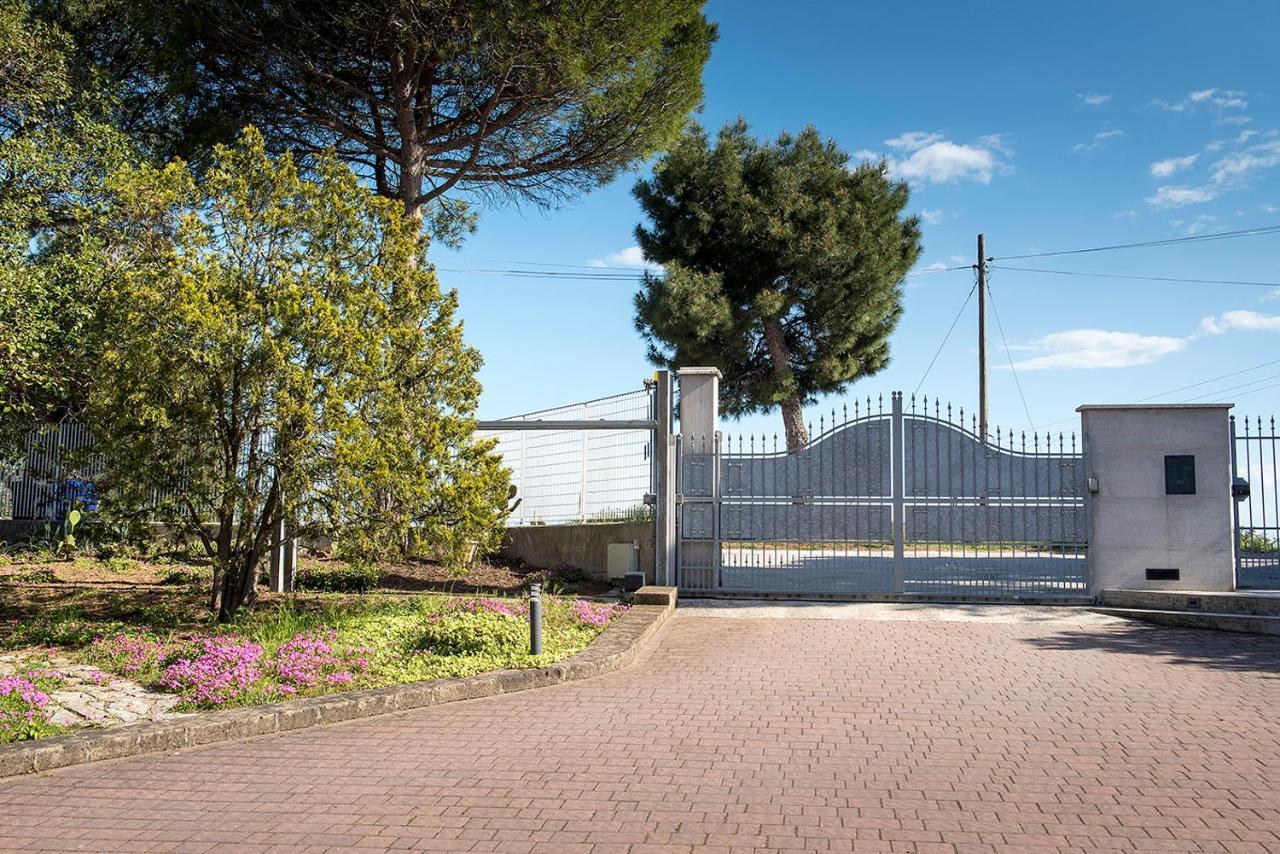 A11 - Varano, Delizioso Trilocale Con Giardino อังโกนา ภายนอก รูปภาพ